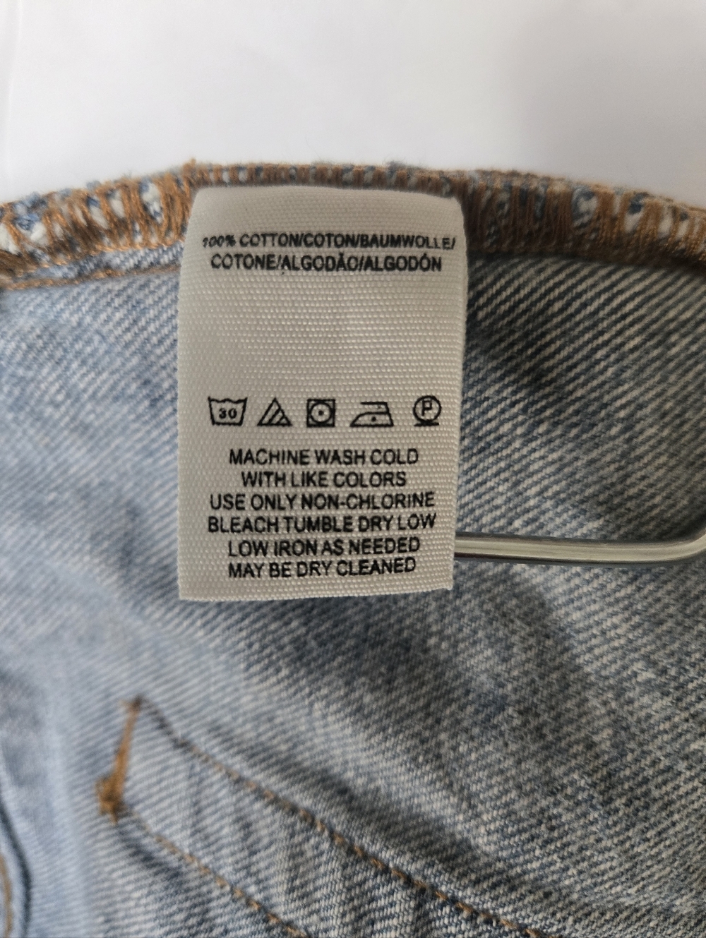 WE THE FREE Frayed Hem Light Blue Denim Shorts .Size 28 - Picture 7 of 11